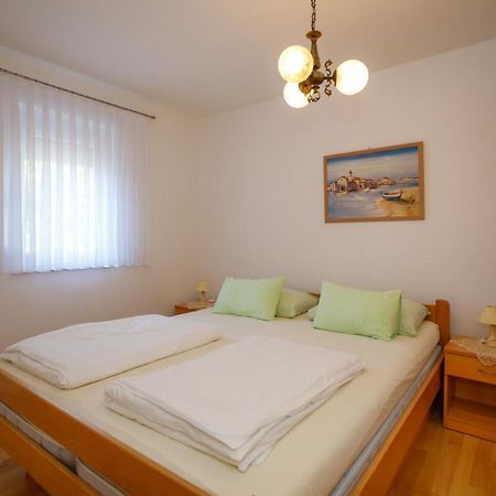Apartmani Bakran Krk Town Bagian luar foto
