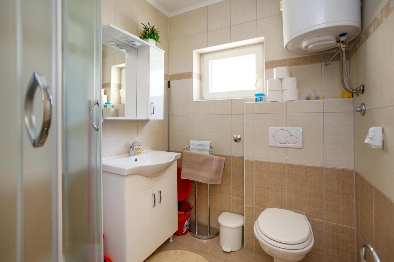 Apartmani Bakran Krk Town Bagian luar foto