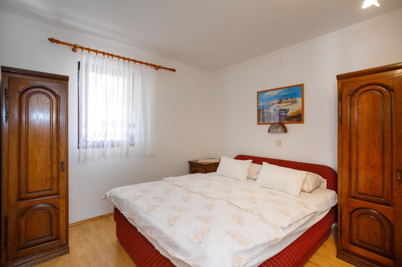 Apartmani Bakran Krk Town Bagian luar foto