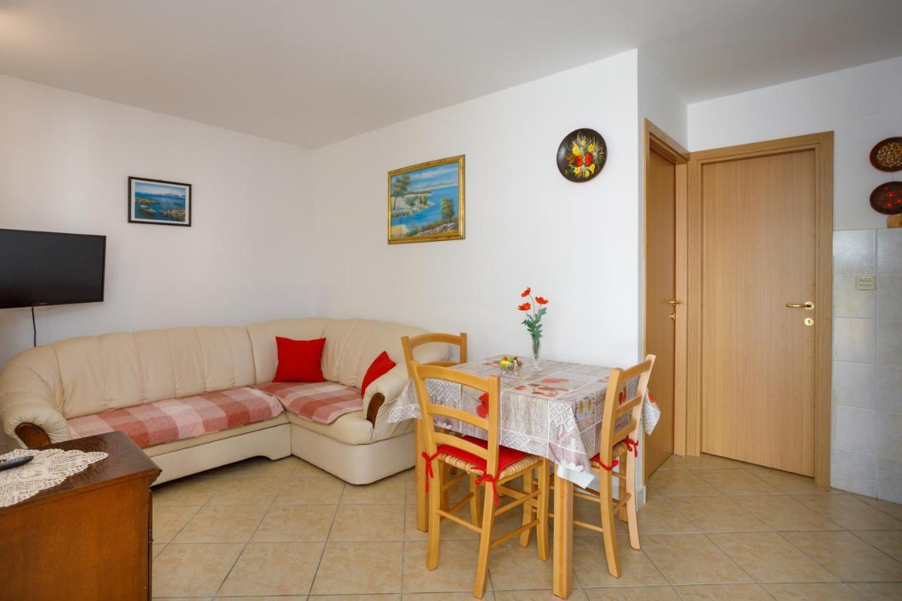 Apartmani Bakran Krk Town Bagian luar foto